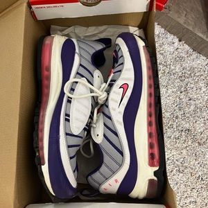 Air Max 98 Women’s size9